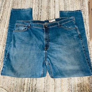 Wrangler Relaxed Fit Blue Jeans